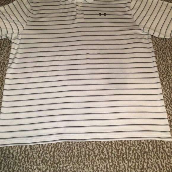 UNDER ARMOUR POLO SHIRT SIZE XXL (SMALL INK STAIN AS SHOWN IN PHOTO) - Picture 2 of 9